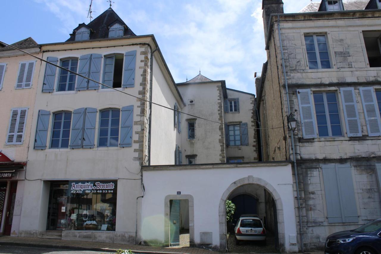 La Suite Du Peintre Oloron-Sainte-Marie Exteriör bild