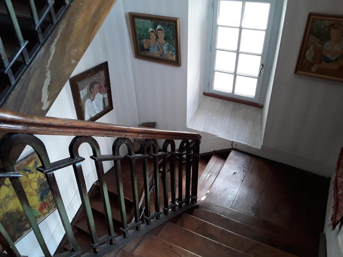 La Suite Du Peintre Oloron-Sainte-Marie Exteriör bild